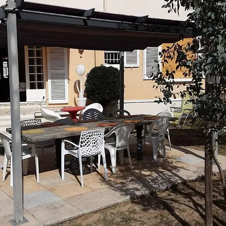 5 10 Personnes 300m Demoiselle * Saint-Jean-de-Monts