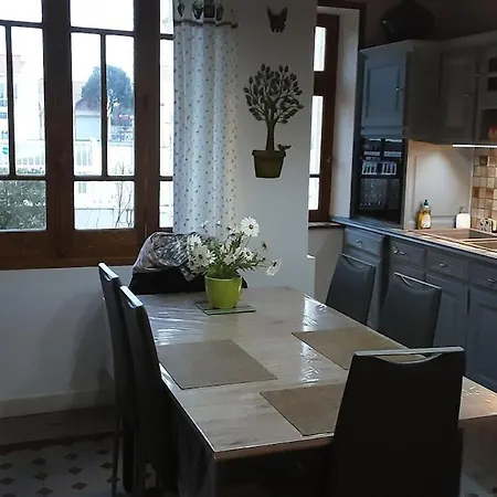 5 10 Personnes 300m Demoiselle