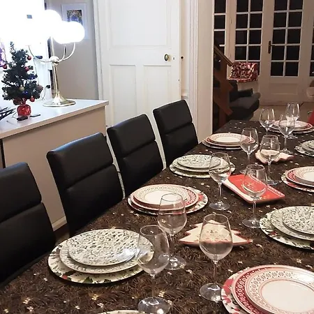 Tatil Evi 5 10 Personnes 300m Demoiselle *