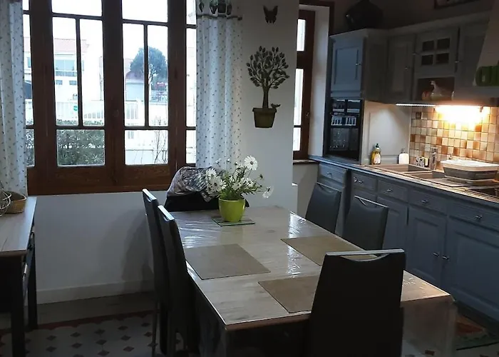 5 10 Personnes 300m Demoiselle