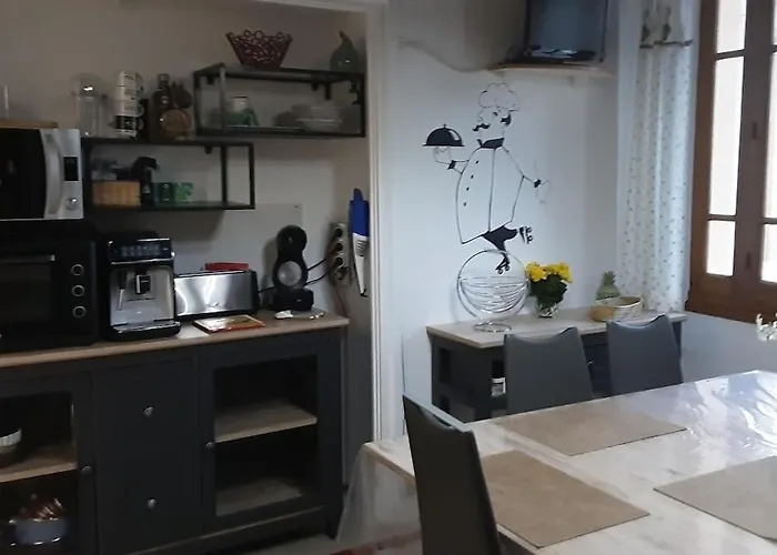 5 10 Personnes 300m Demoiselle Casa de Férias *